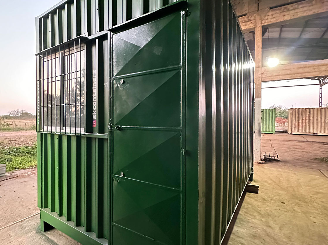 container-4--metros-com-banheiro-slide-1